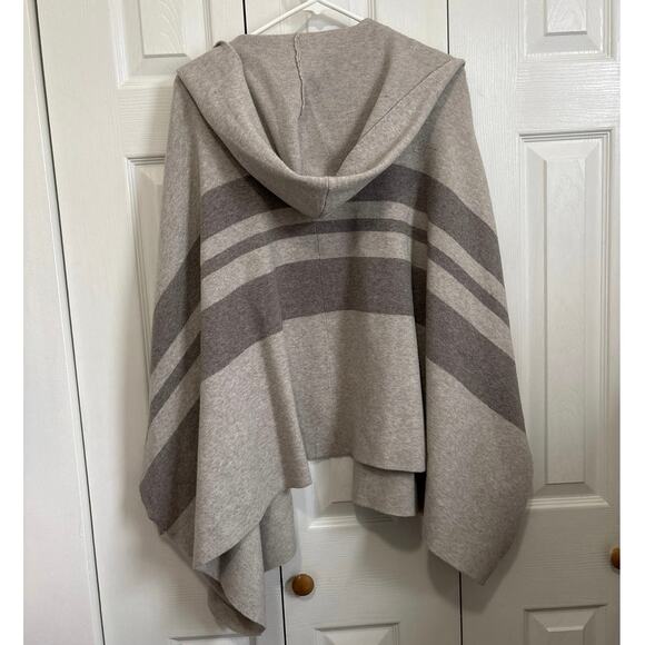 Evereve Rochelle Gray Striped Hooded Open Front Poncho Sweater M/L - Picture 6 of 10